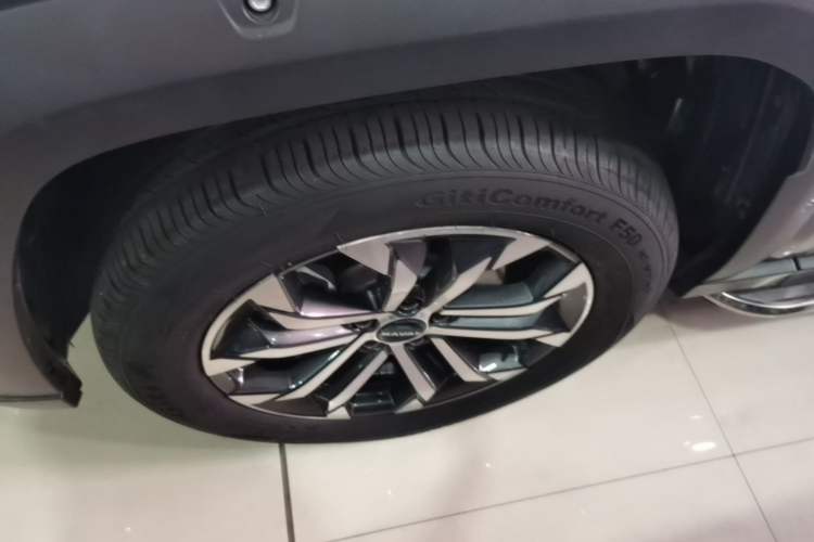Used Haval H Dog 2023 1.5T Two-Wheel Drive Chao Ye Version Plus Left Front Wheel Hub