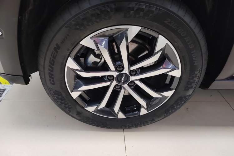 Used Haval H Dog 2023 2.0T Two-Wheel Drive Chaoye Version Plus Left Front Wheel Hub