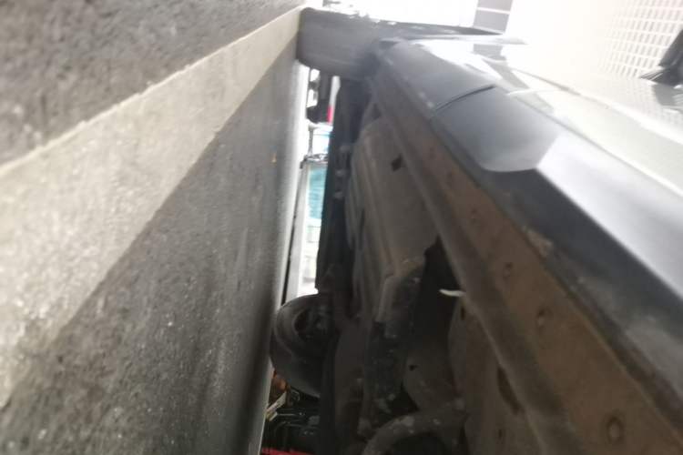 Used Haval H Dog 2023 1.5T Two-Wheel Drive Chao Ye Version Plus Left Side Sill