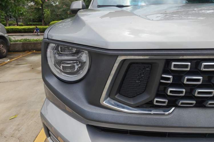 Used Haval H Dog 2023 2.0T Two-Wheel Drive Chaoye Version Plus Right Front Headlight