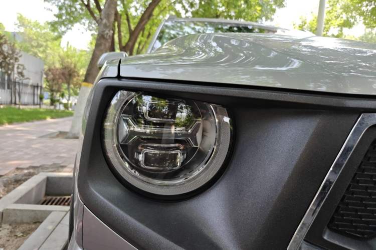 Used Haval H Dog 2023 2.0T Two-Wheel Drive Chaoye Version Plus Right Front Headlight