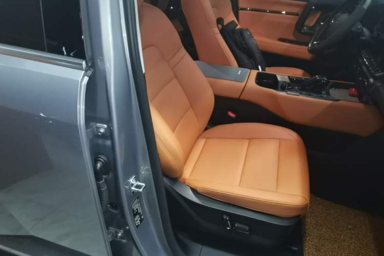 Used Haval H Dog 2023 2.0T All-Wheel-Drive Chaoye Plus Right Front Seat