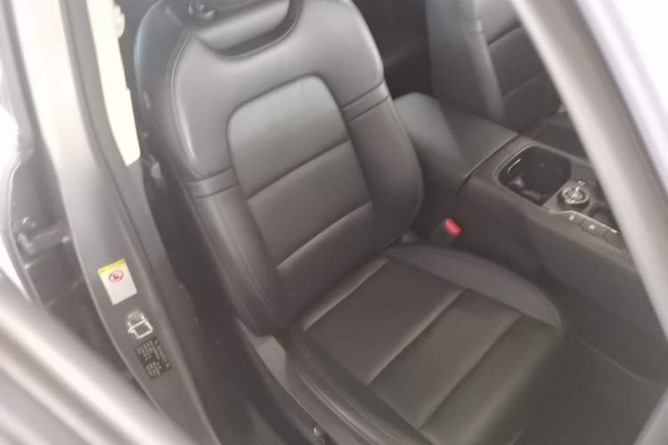 Used Haval H Dog 2023 1.5T Two-Wheel Drive Chao Ye Version Plus Right Front Seat