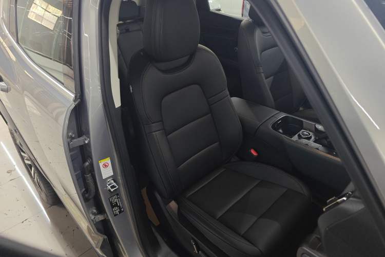 Used Haval H Dog 2023 2.0T Two-Wheel Drive Chaoye Version Plus Right Front Seat
