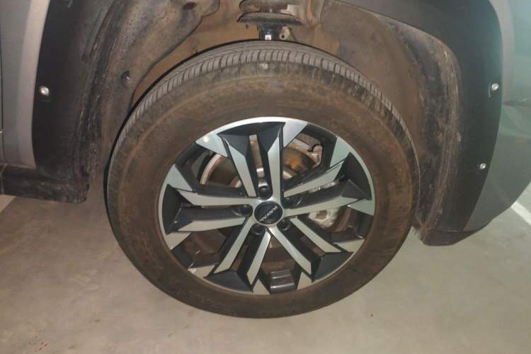 Used Haval H Dog 2023 2.0T Two-Wheel Drive Chaoye Version Plus Right Front Wheel Hub