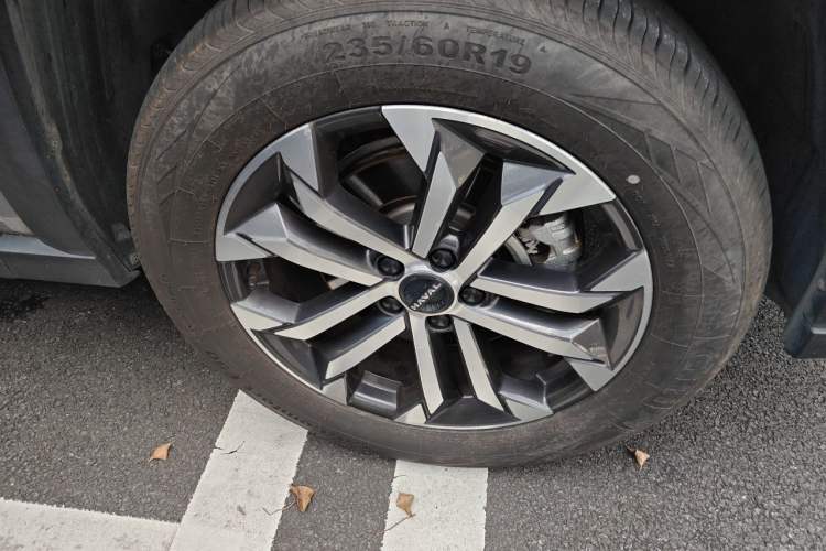 Used Haval H Dog 2023 2.0T Two-Wheel Drive Chaoye Version Plus Right Front Wheel Hub