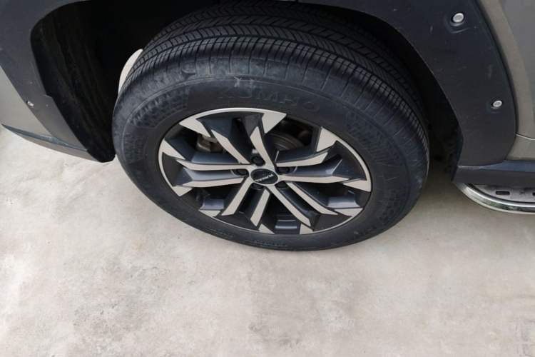 Used Haval H Dog 2023 2.0T All-Wheel-Drive Chaoye Plus Right Rear Wheel Hub