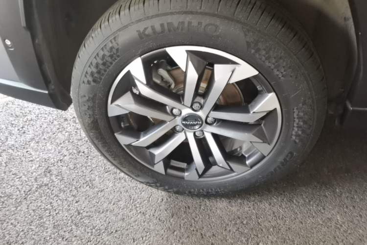 Used Haval H Dog 2023 1.5T Two-Wheel Drive Chao Ye Version Plus Right Rear Wheel Hub