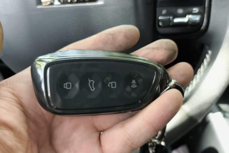 Used Haval H Dog 2023 2.0T Two-Wheel Drive Chaoye Version Plus Vehicle Key