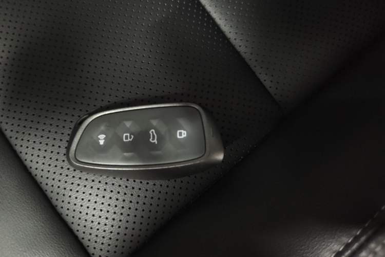 Used Haval H Dog 2023 2.0T Two-Wheel Drive Chaoye Version Plus Vehicle Key