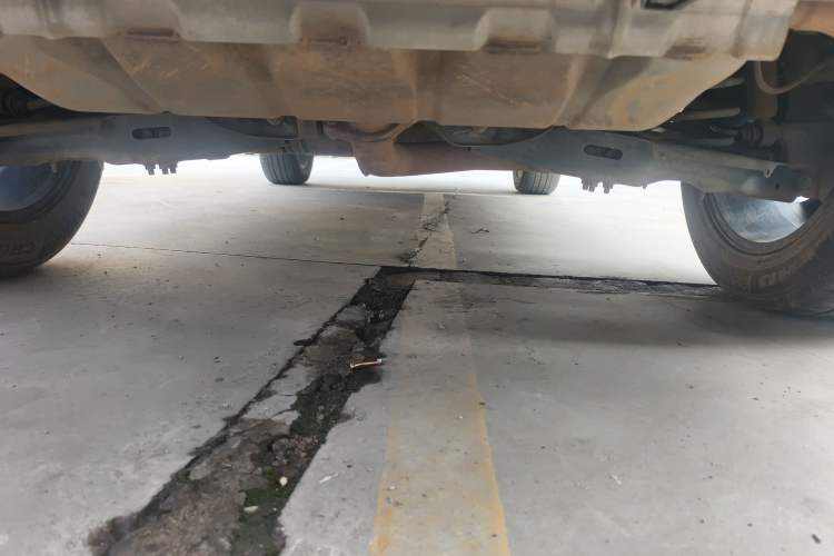 Used Haval H Dog 2023 2.0T Two-Wheel Drive Trendy Outdoor Edition Chassis Rear