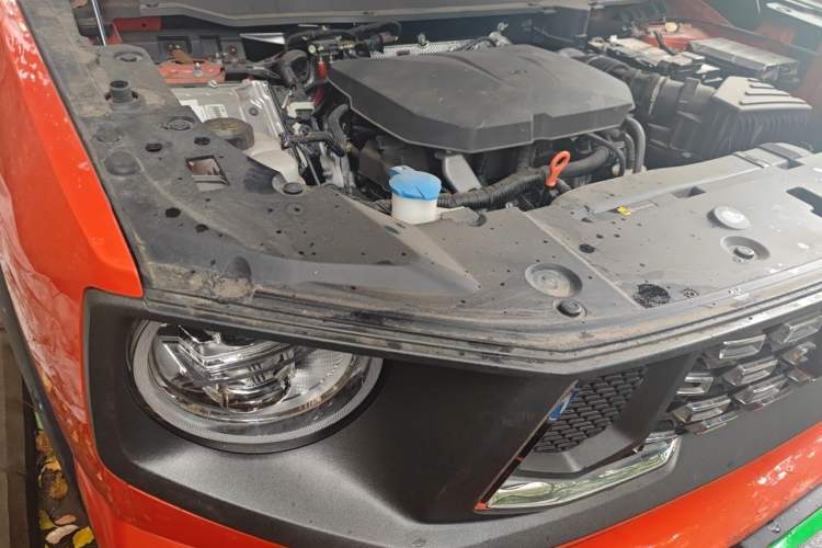 Used Haval H Dog 2023 2.0T All-Wheel-Drive Chaoye Plus Engine Bay Right