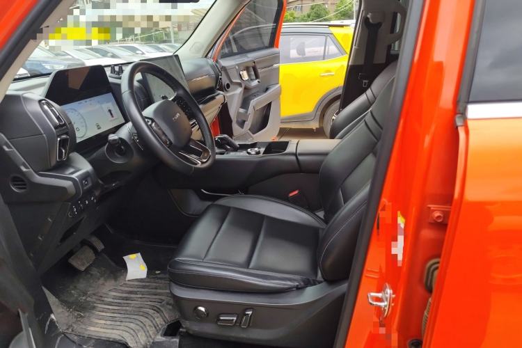 Used Haval H Dog 2023 2.0T Two-Wheel Drive Trendy Outdoor Edition Left Front Seat