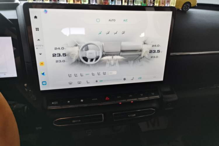 Used Haval H Dog 2023 2.0T Two-Wheel Drive Chaoye Version Plus Audio And AC Panel