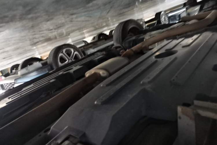 Used Haval H Dog 2023 2.0T Two-Wheel Drive Chaoye Version Plus Chassis Front Right