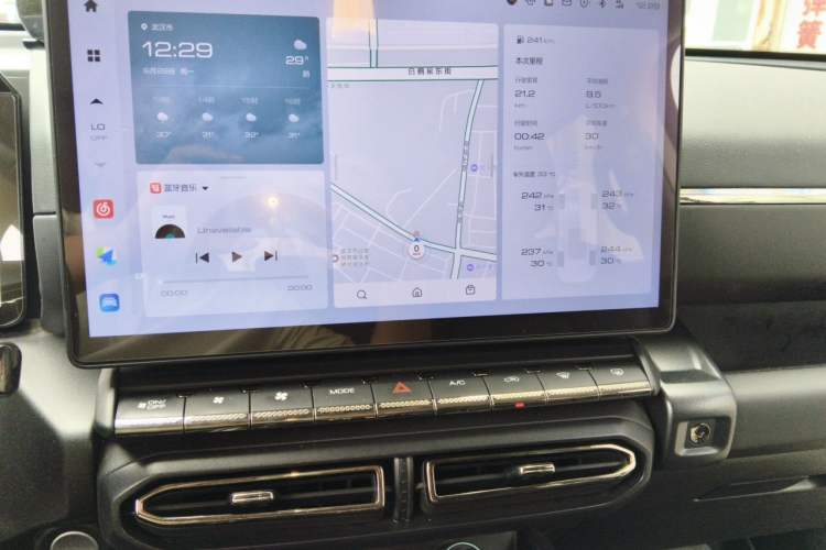 Used Haval H Dog 2023 2.0T Two-Wheel Drive Chaoye Version Plus Audio And AC Panel