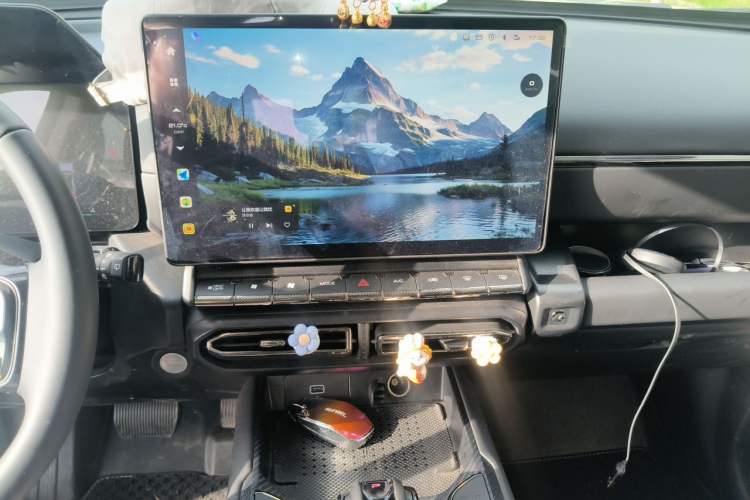 Used Haval H Dog 2023 2.0T Two-Wheel Drive Chaoye Version Plus Audio And AC Panel