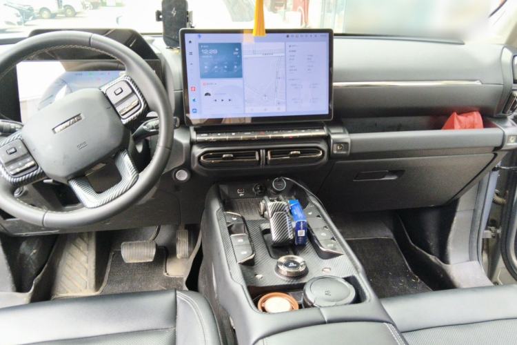 Used Haval H Dog 2023 2.0T Two-Wheel Drive Chaoye Version Plus Center Console