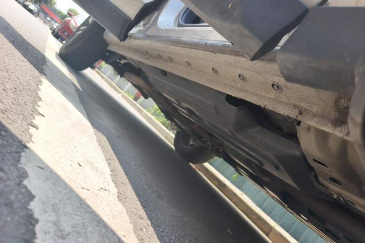 Used Haval H Dog 2023 2.0T Two-Wheel Drive Chaoye Version Plus Chassis Front Right