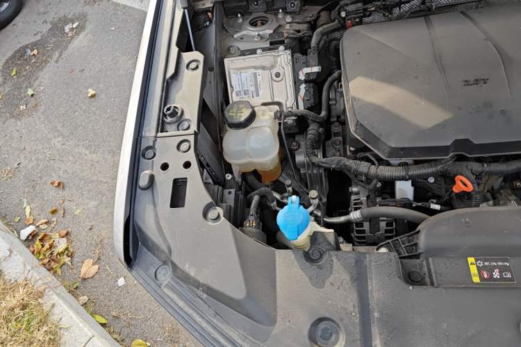 Used Haval H Dog 2023 2.0T All-Wheel-Drive Chaoye Plus Engine Bay Right
