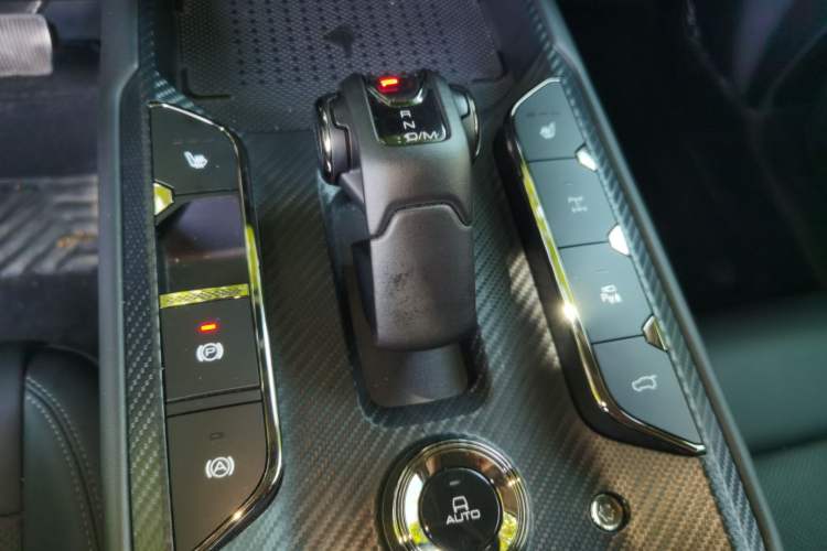 Used Haval H Dog 2023 2.0T All-Wheel-Drive Chaoye Plus Gear Lever