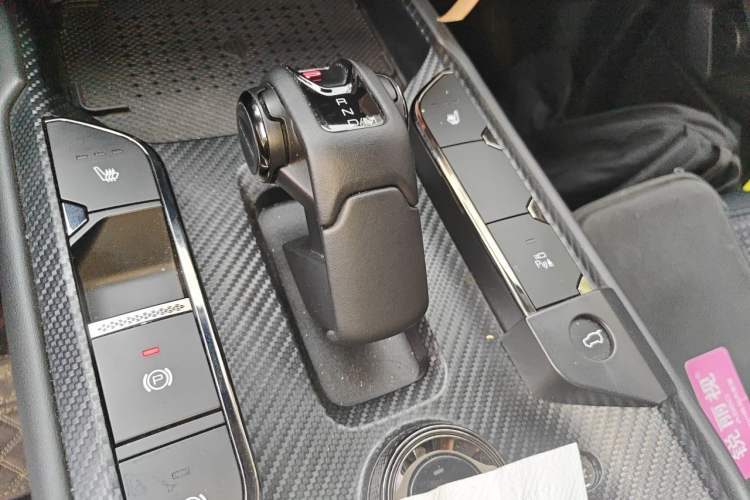 Used Haval H Dog 2023 1.5T Two-Wheel Drive Chao Ye Version Plus Gear Lever