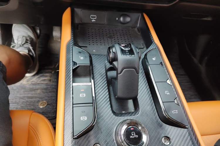Used Haval H Dog 2023 2.0T Two-Wheel Drive Chaoye Version Plus Gear Lever