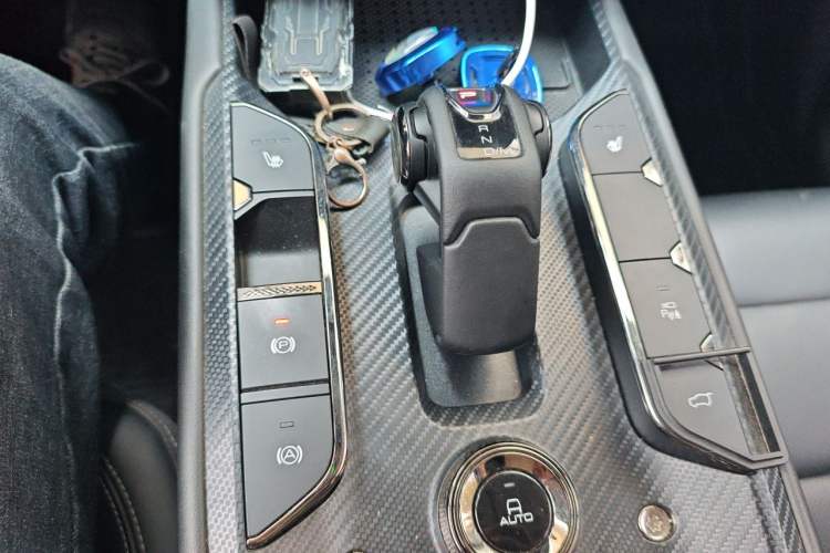 Used Haval H Dog 2023 1.5T Two-Wheel Drive Chao Ye Version Plus Gear Lever