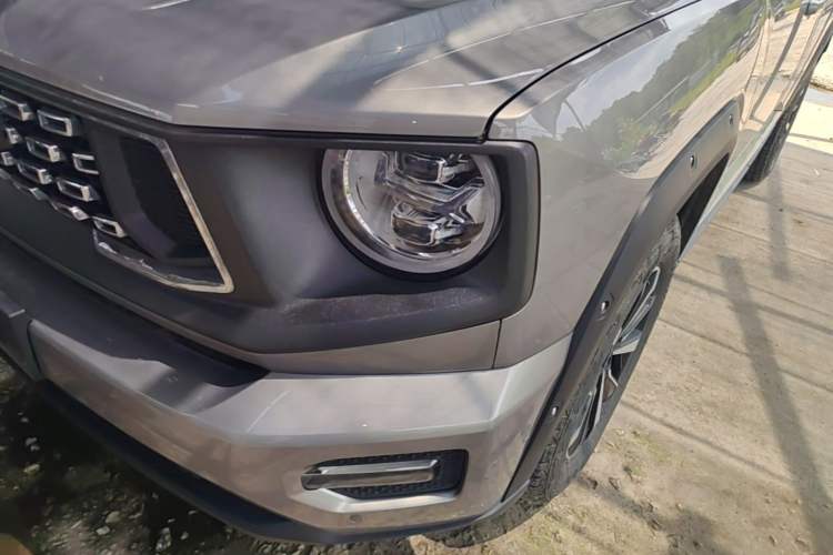 Used Haval H Dog 2023 2.0T All-Wheel-Drive Chaoye Plus Left Front Headlight