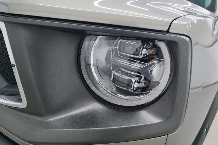Used Haval H Dog 2023 2.0T All-Wheel-Drive Chaoye Plus Left Front Headlight
