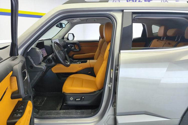 Used Haval H Dog 2023 2.0T Two-Wheel Drive Chaoye Version Plus Left Front Seat