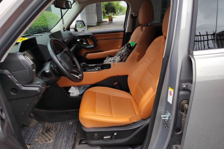 Used Haval H Dog 2023 2.0T Two-Wheel Drive Chaoye Version Plus Left Front Seat