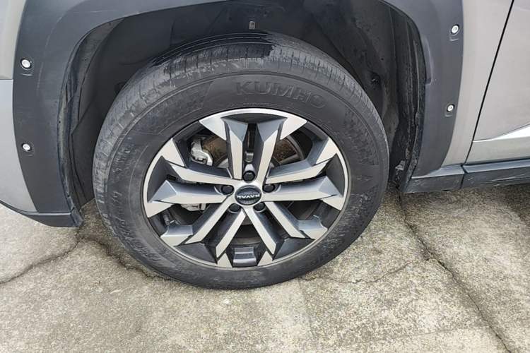 Used Haval H Dog 2023 2.0T Two-Wheel Drive Chaoye Version Plus Left Front Wheel Hub