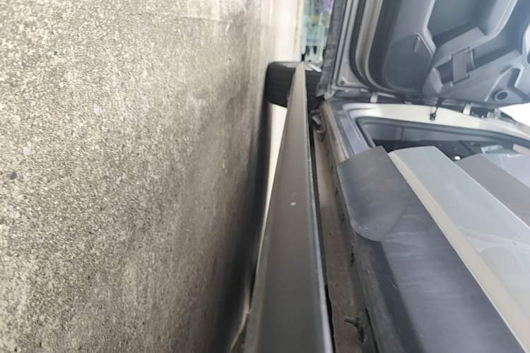 Used Haval H Dog 2023 2.0T Two-Wheel Drive Chaoye Version Plus Left Side Sill