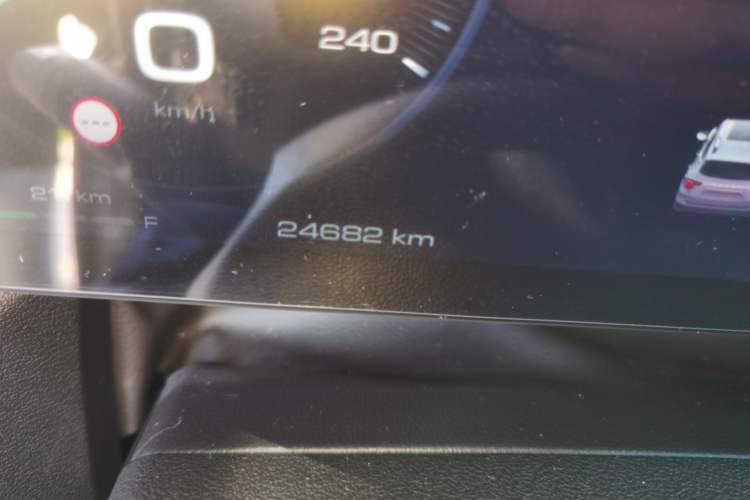 Used Haval H Dog 2023 2.0T All-Wheel-Drive Chaoye Plus Odometer Close Up