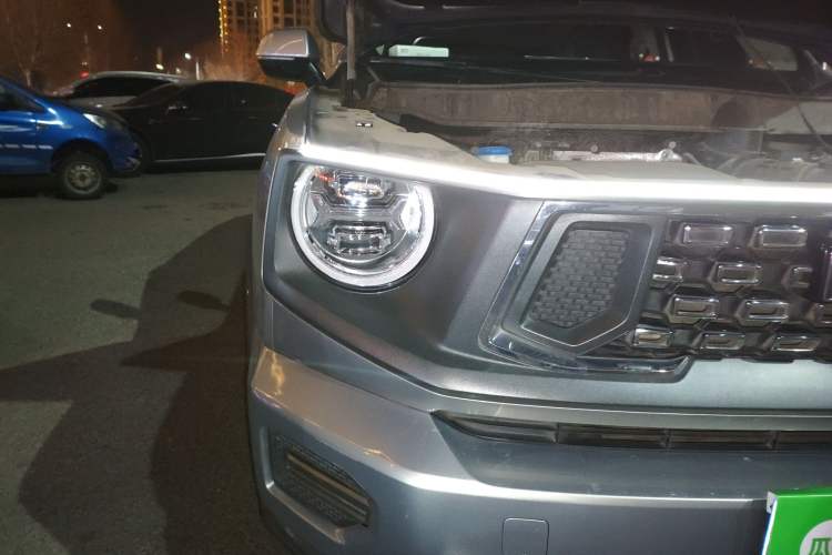 Used Haval H Dog 2023 1.5T Two-Wheel Drive Chao Ye Version Plus Right Front Headlight