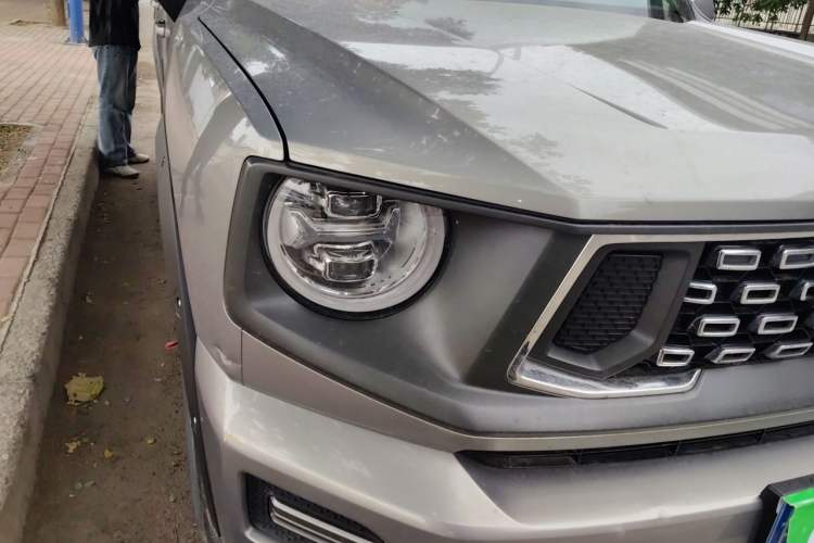 Used Haval H Dog 2023 1.5T Two-Wheel Drive Chao Ye Version Plus Right Front Headlight