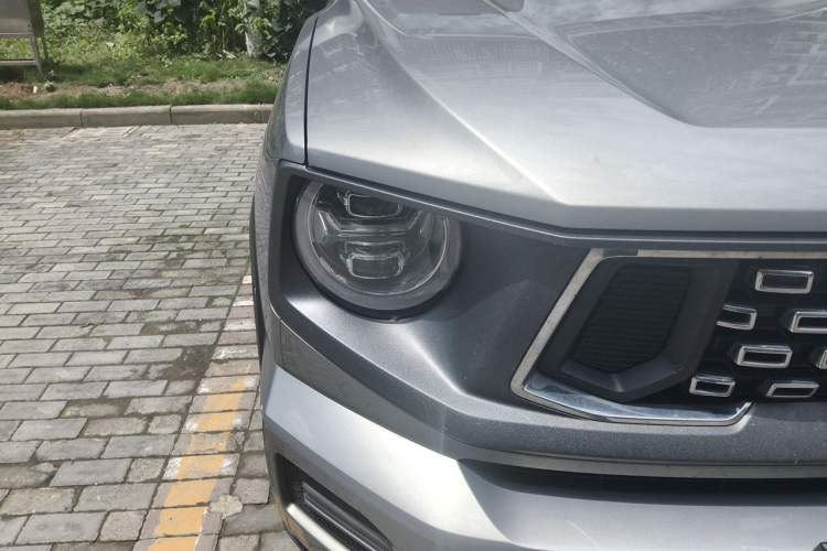 Used Haval H Dog 2023 2.0T Two-Wheel Drive Chaoye Version Plus Right Front Headlight