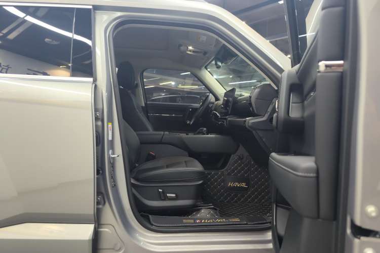 Used Haval H Dog 2023 1.5T Two-Wheel Drive Chao Ye Version Plus Right Front Seat