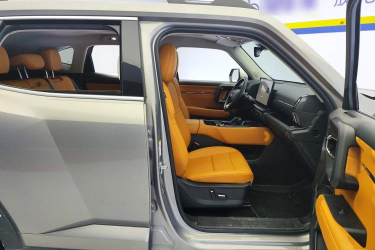 Used Haval H Dog 2023 2.0T Two-Wheel Drive Chaoye Version Plus Right Front Seat
