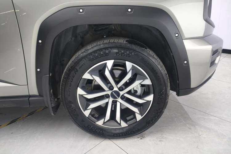 Used Haval H Dog 2023 2.0T All-Wheel-Drive Chaoye Plus Right Rear Wheel Hub