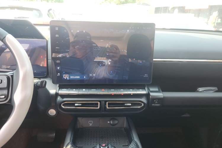 Used Haval H Dog 2023 1.5T Two-Wheel Drive Chao Ye Version Plus Audio And AC Panel