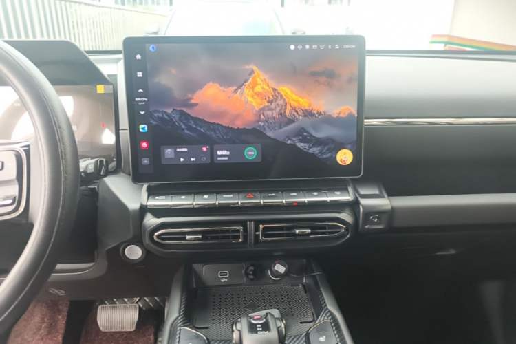 Used Haval H Dog 2023 2.0T Two-Wheel Drive Chaoye Version Plus Audio And AC Panel