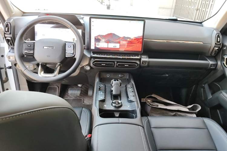 Used Haval H Dog 2023 2.0T All-Wheel-Drive Chaoye Plus Center Console