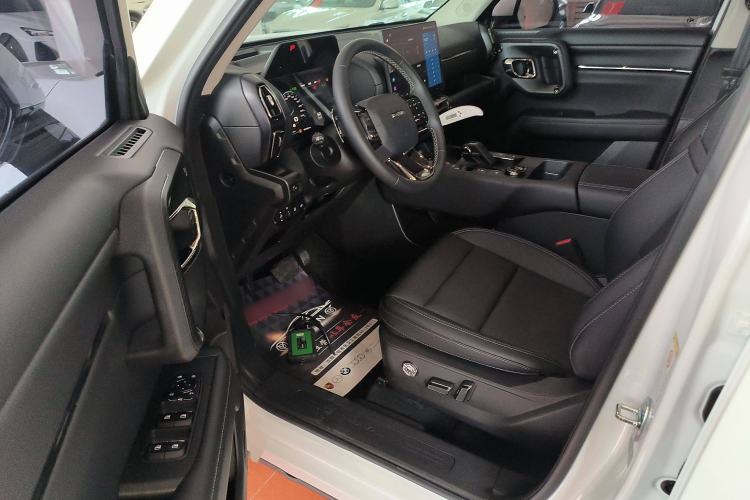 Used Haval H Dog 2023 1.5T Two-Wheel Drive Chao Ye Version Plus Interior 3