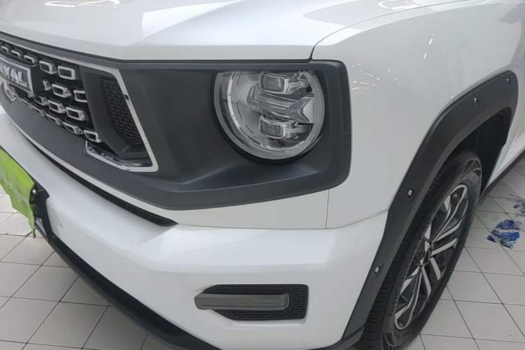 Used Haval H Dog 2023 2.0T All-Wheel-Drive Chaoye Plus Left Front Headlight