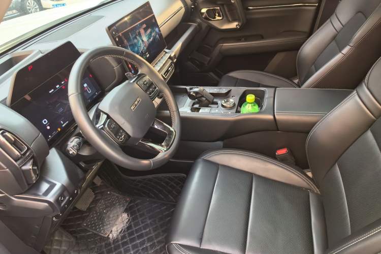Used Haval H Dog 2023 2.0T Two-Wheel Drive Chaoye Version Plus Left Front Seat