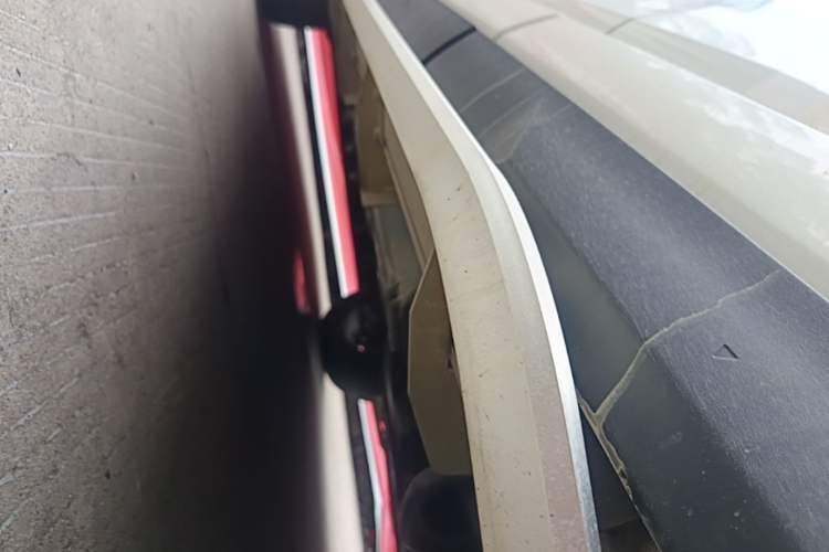 Used Haval H Dog 2023 2.0T Two-Wheel Drive Chaoye Version Plus Left Side Sill