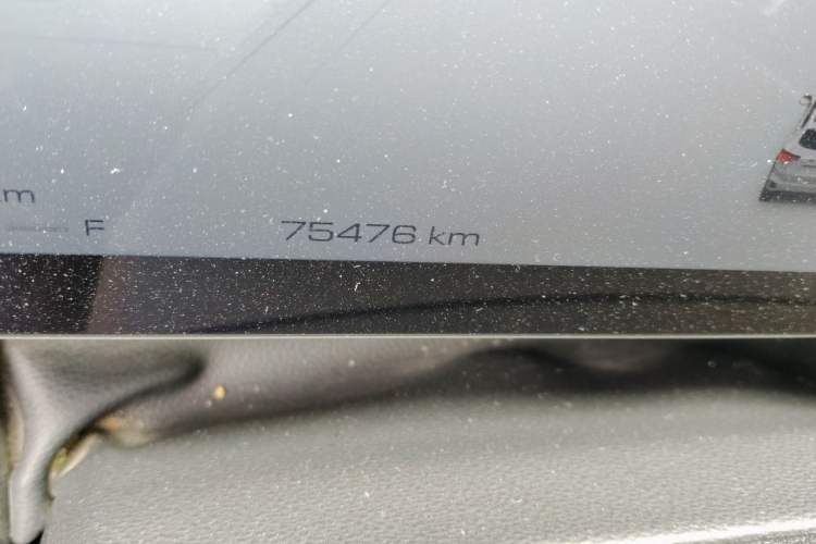Used Haval H Dog 2023 2.0T All-Wheel-Drive Chaoye Plus Odometer Close Up