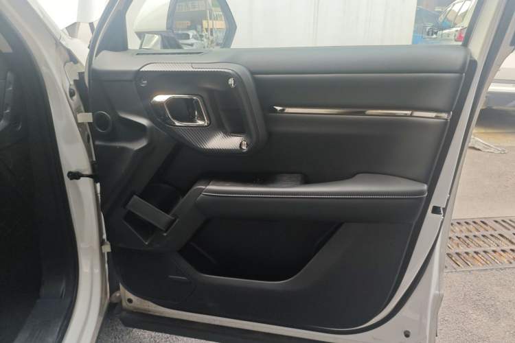 Used Haval H Dog 2023 2.0T Two-Wheel Drive Chaoye Version Plus Right Front Door Interior